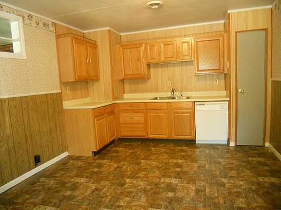 2nd image of 1124 Fairwood Ave