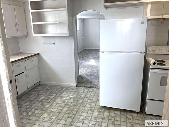 2nd image of 747 W 2nd N