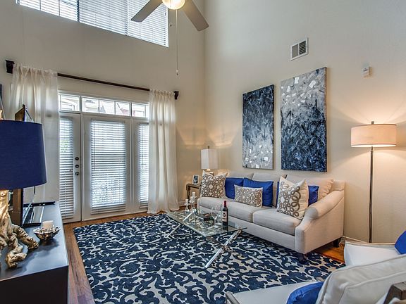 2nd image of 15200 Memorial Dr #501