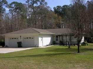 417 Franklin Dr, Metter, GA 30439