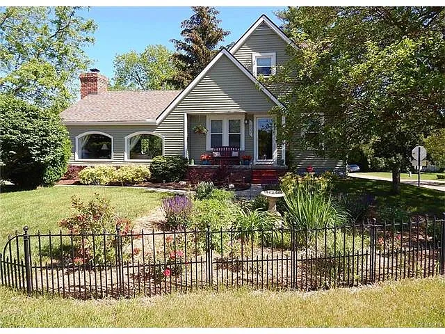 10357 Crouse Rd photo 1