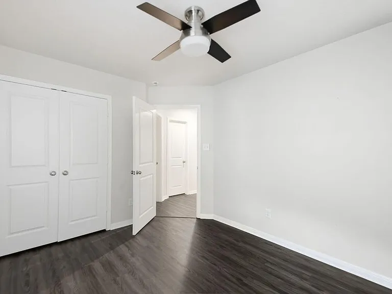 11962 Sunshine Park Dr N — Photo 28