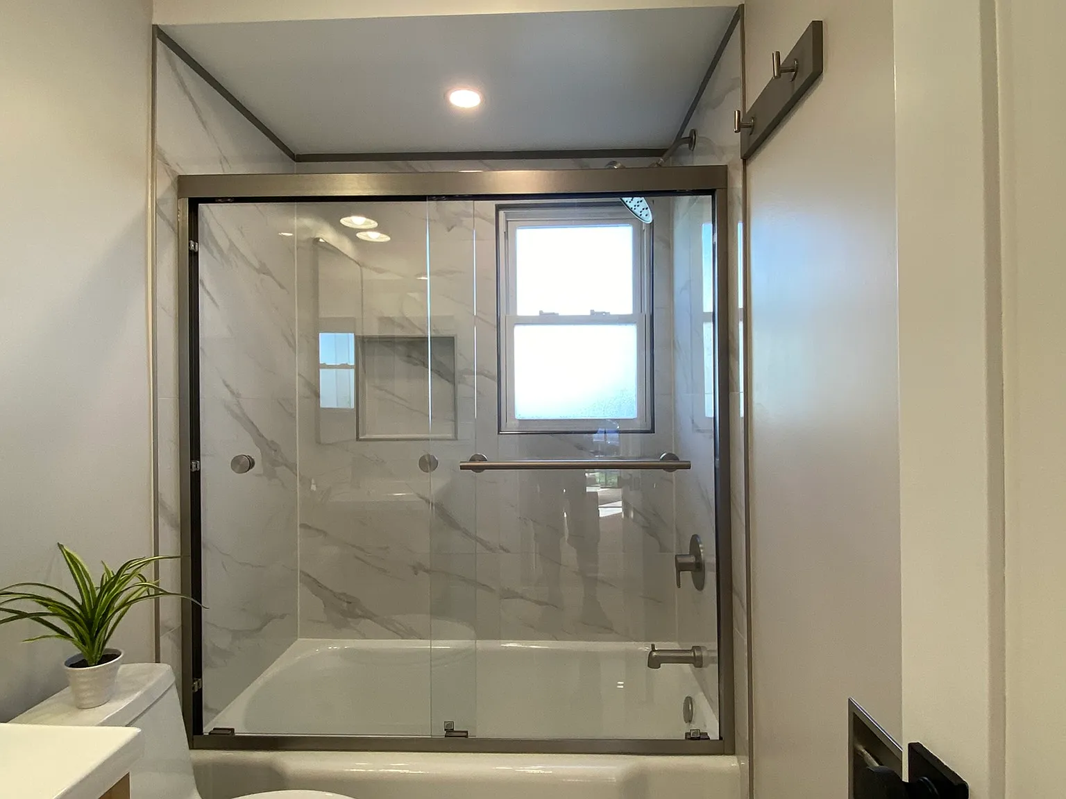 2 bed, 700 sqft, $2,675 — Photo 4