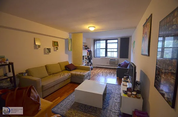 Rented by Metropolitan Property Group | media 10