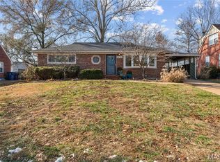 8721 Del Vista Dr, Saint Louis, MO