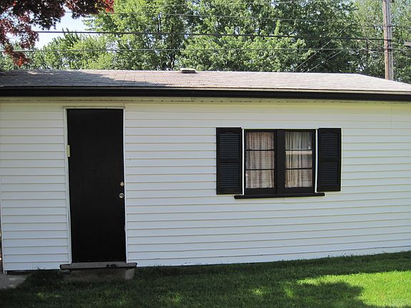 3rd image of 1426 Dulong Ave
