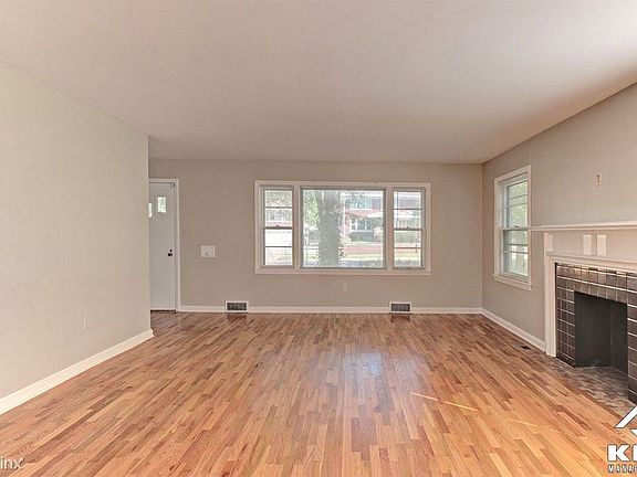 Living room, Angle 3