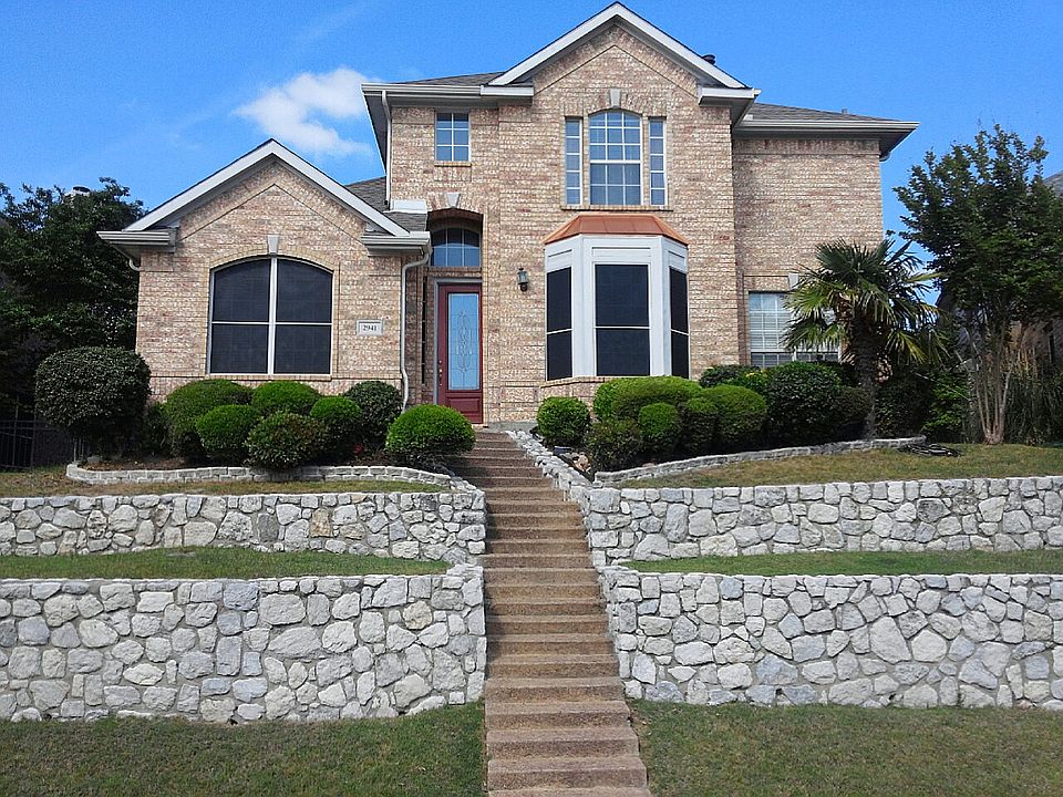 1st image of 2941 Newport Dr