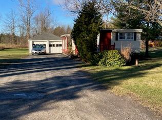 3798 Lockport Olcott Rd, Lockport, NY 14094