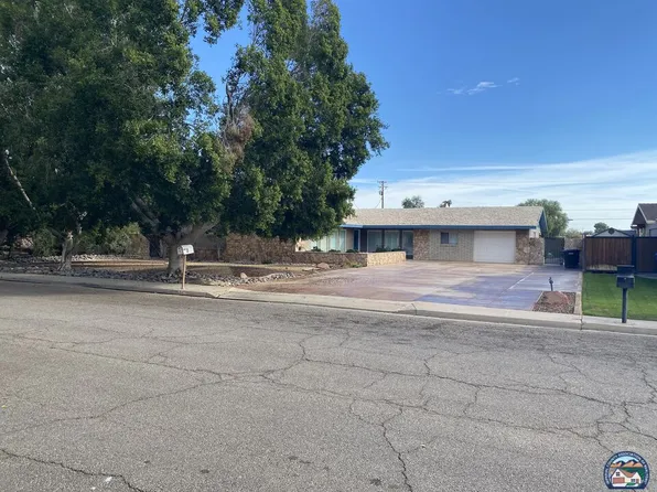 199 S Santa Rosa Ave, El Centro, CA 92243