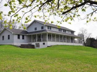 2078 Perkiomenville Rd, Green Lane, PA 18054