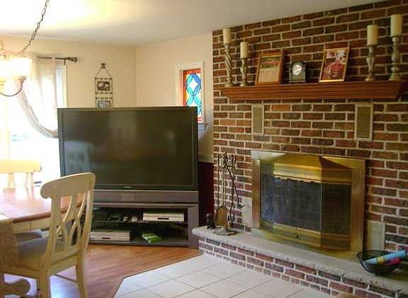 5th image of 198 Fletcher Dr N