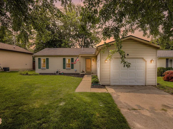 547 Cummings Ave NW, Grand Rapids, MI 49534