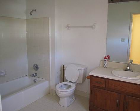 5th image of 2136 Hickory Bnd SE #B