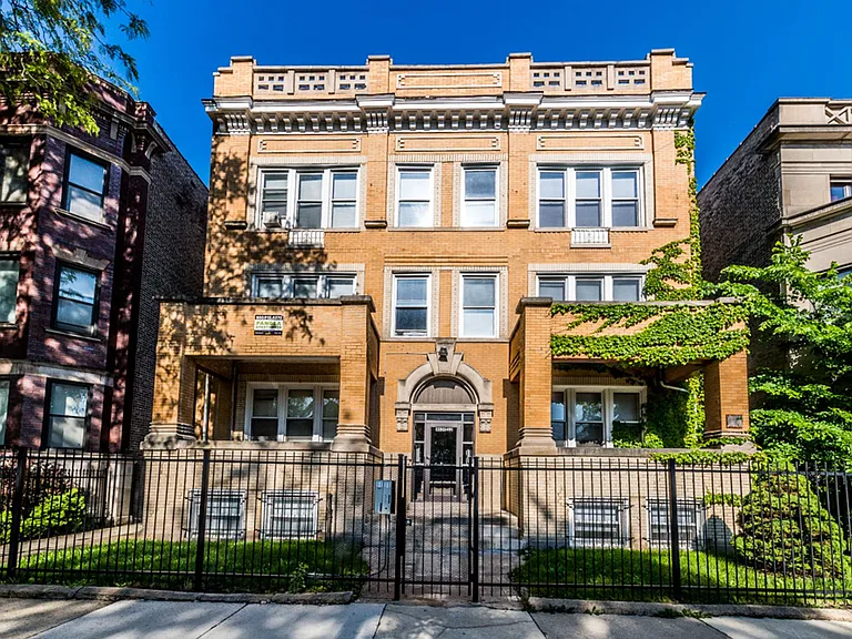 4820 S Michigan — Photo 11