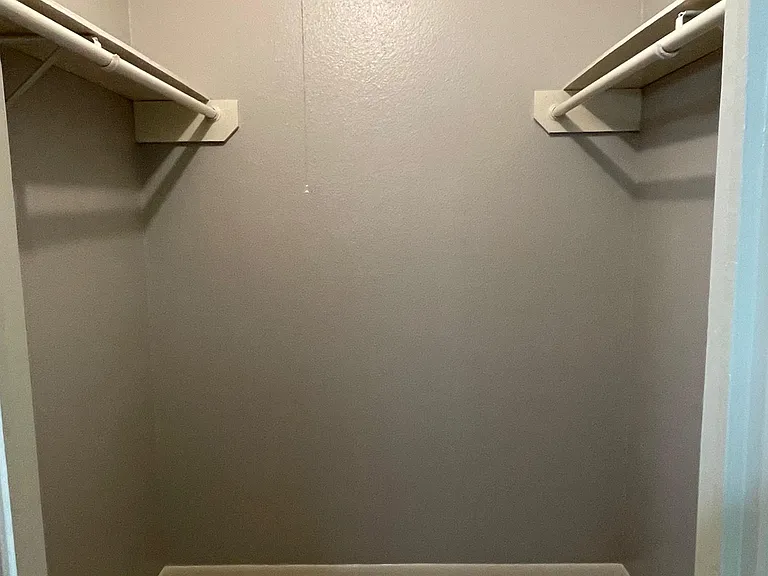 222 E Phillips Rd #9 — Photo 8