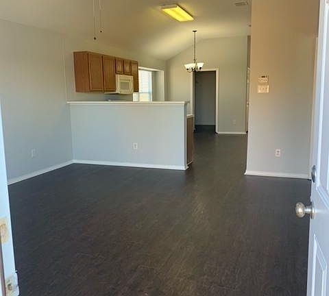 4th image of 11905 Brown Fox Dr