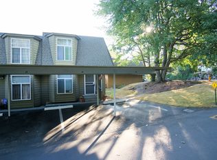 226 SW 200th St, Seattle, WA 98166