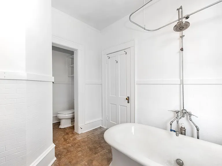 930 N Washington St #D — Photo 11