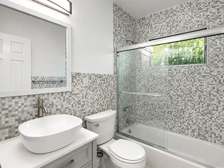 1845 Canyon Dr #11 — Photo 8