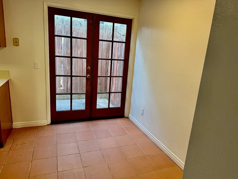 1934 Missouri St #5 — Photo 7