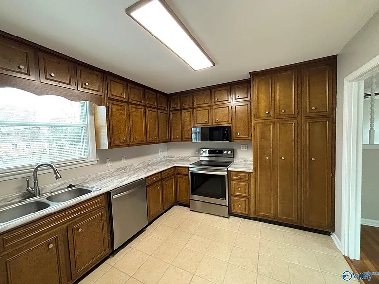 2206 Harris Rd NW — Photo 10