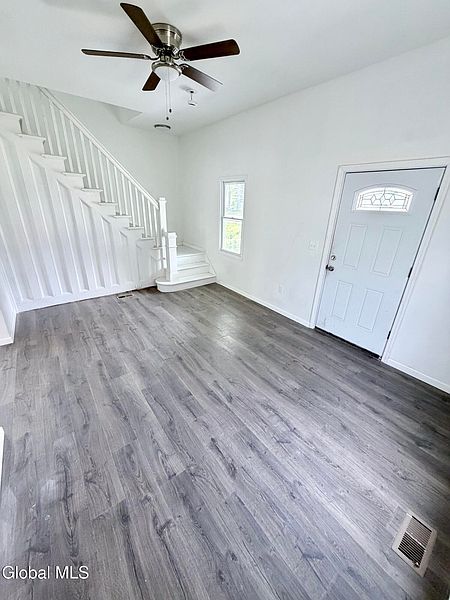 3rd image of 215 Palmer Avenue