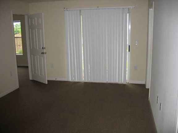 Living area -similar to photo