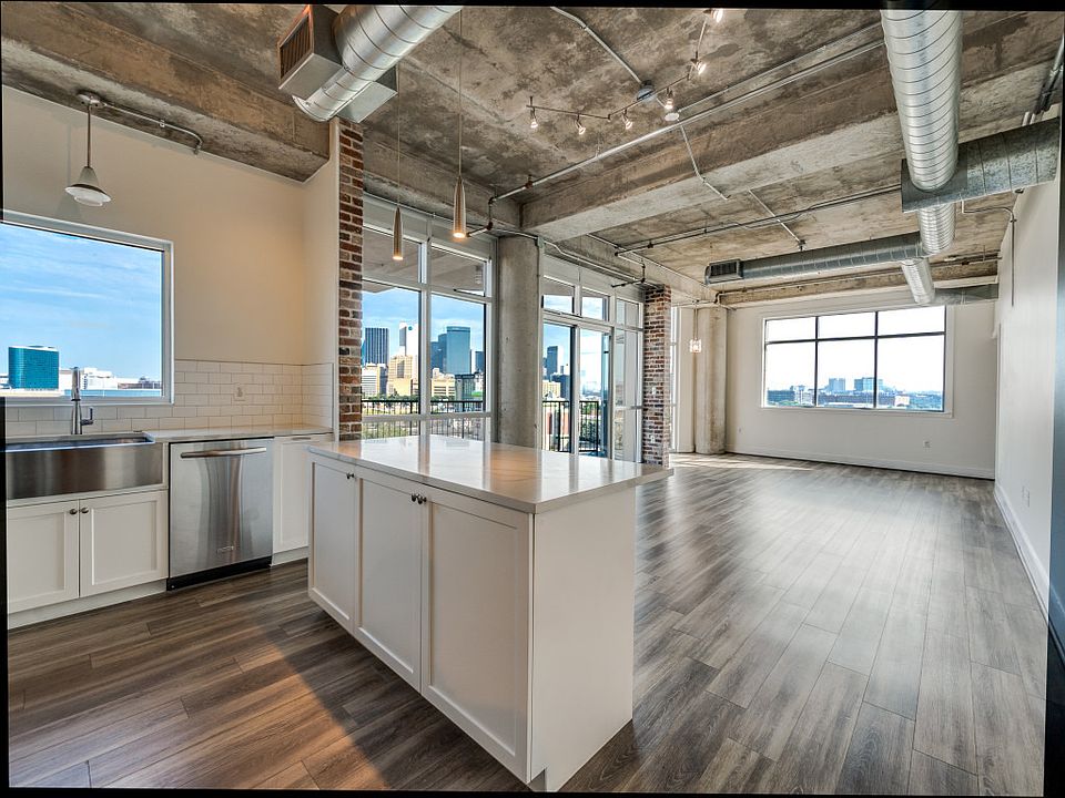 1st image of 1001 Belleview St APT 808