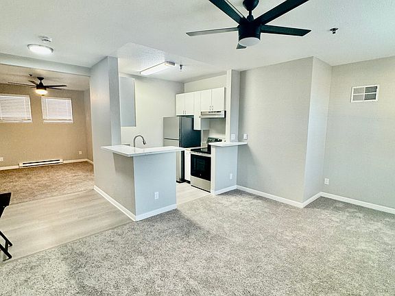 4th image of 1500 Laurel St #308