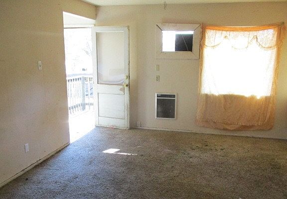 3rd image of 15854 38th Ave