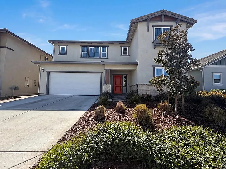 4571 Juneberry Dr — Photo 2