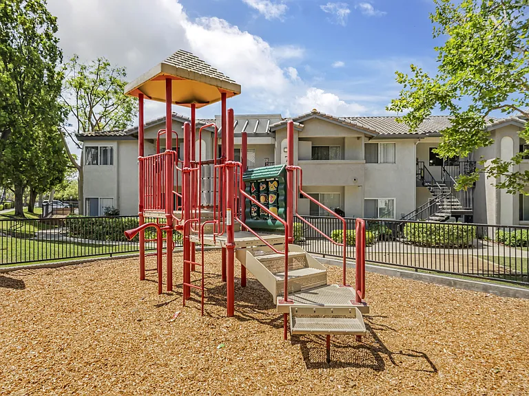 The Summit also features a partially gated park with a jungle gym, providing a safe and fun play area for kids just moments from your doorstep.