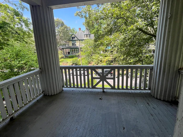 111 Cumberland Ave #6 — Photo 4