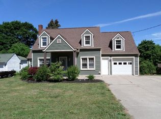 3120 Norcross Rd, Erie, PA 16510