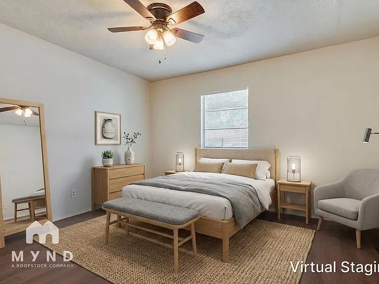 3237 Chalmette Ct — Photo 3