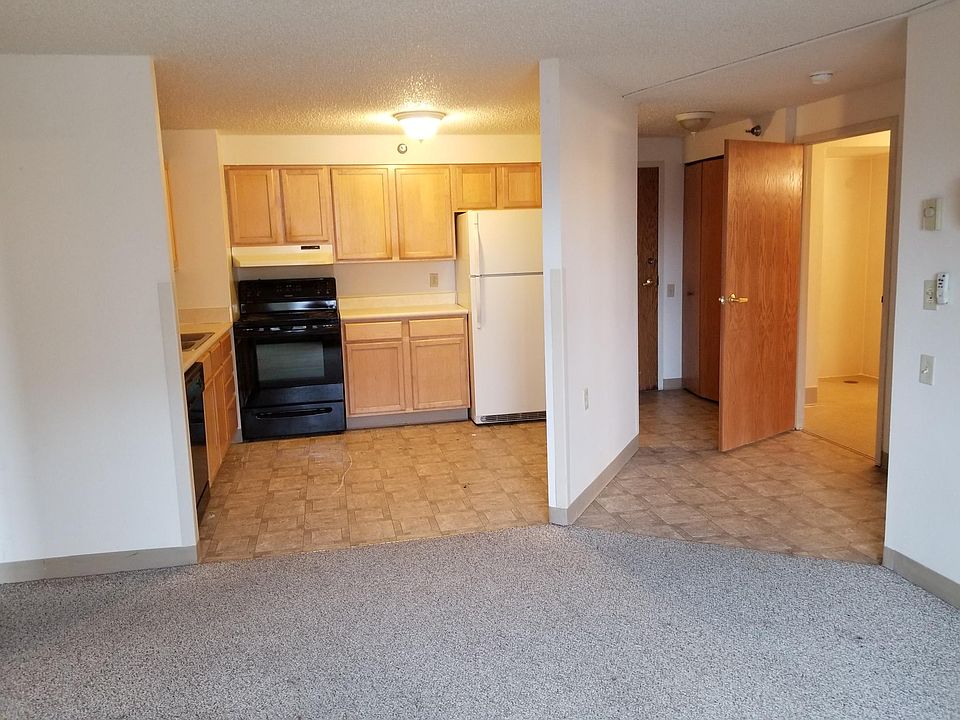 1st image of 344 W Dayton St APT 601