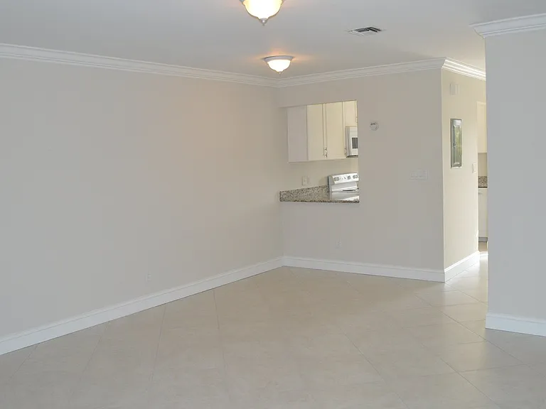 26560 Southern Pines Dr #J103 — Photo 1