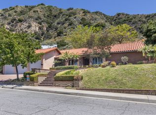 4092 Park Vista Dr, Pasadena, CA 91107