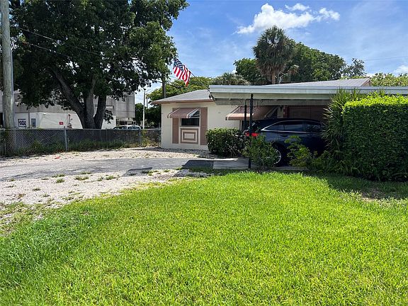 3rd image of 3621 NE 13th Avenue