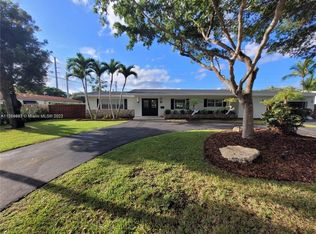 7720 SW 139th Ter, Palmetto Bay, FL 33158