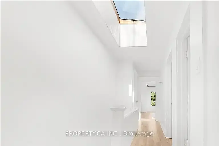 44 Beachview Cres #1A — Photo 11