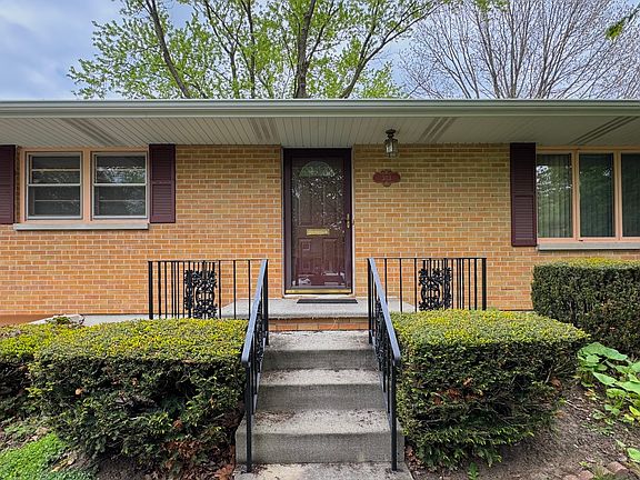 2nd image of 303 Gayle Ave