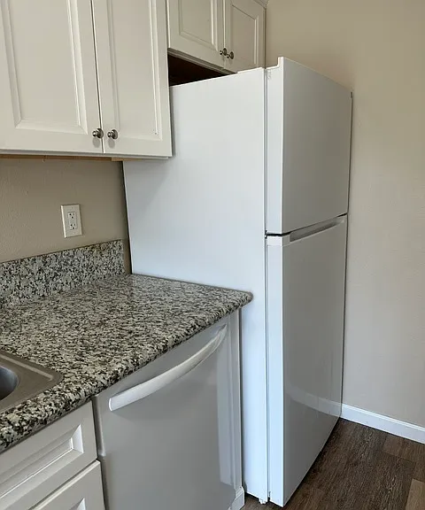 2025 E Pontiac Way #207 — Photo 21