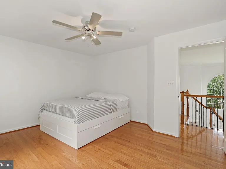 5045 Worthington Woods Way — Photo 33