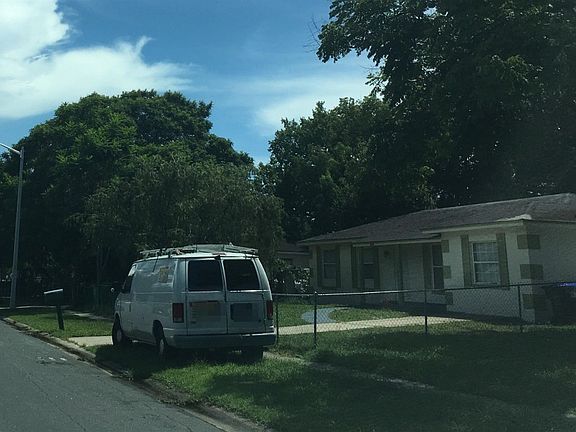 3rd image of 2214 Strasbourg Ct