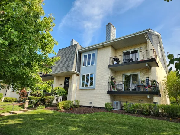 7915 W 157th St APT 2W, Orland Park, IL 60462
