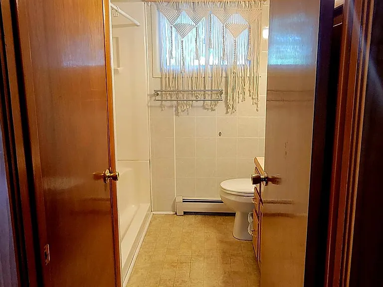 3651 Holiday Dr — Photo 11