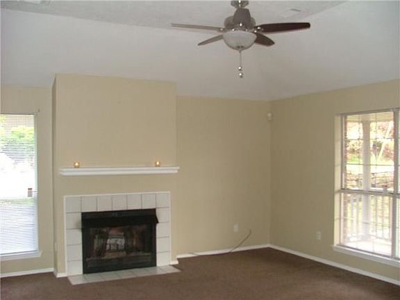 3rd image of 553 Mill Station Dr