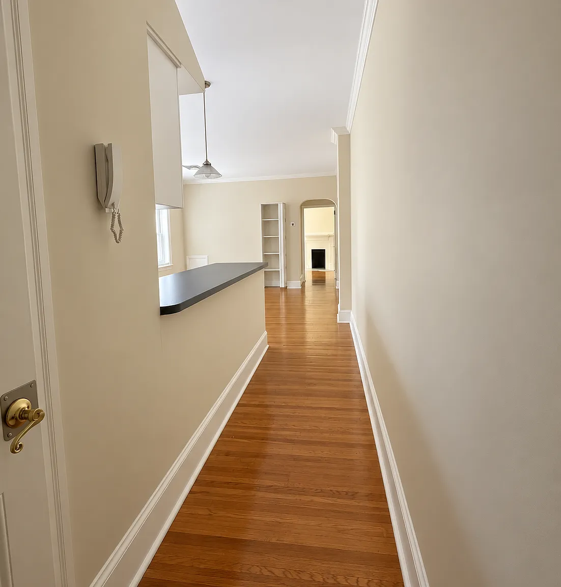1 bed, 600 sqft, $1,950 — Photo 2